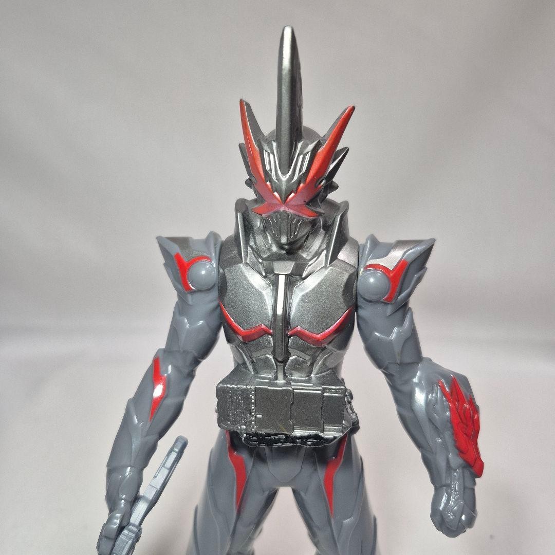 Kamen Rider Saber Dragonic Knight Soft Vinyl Figure