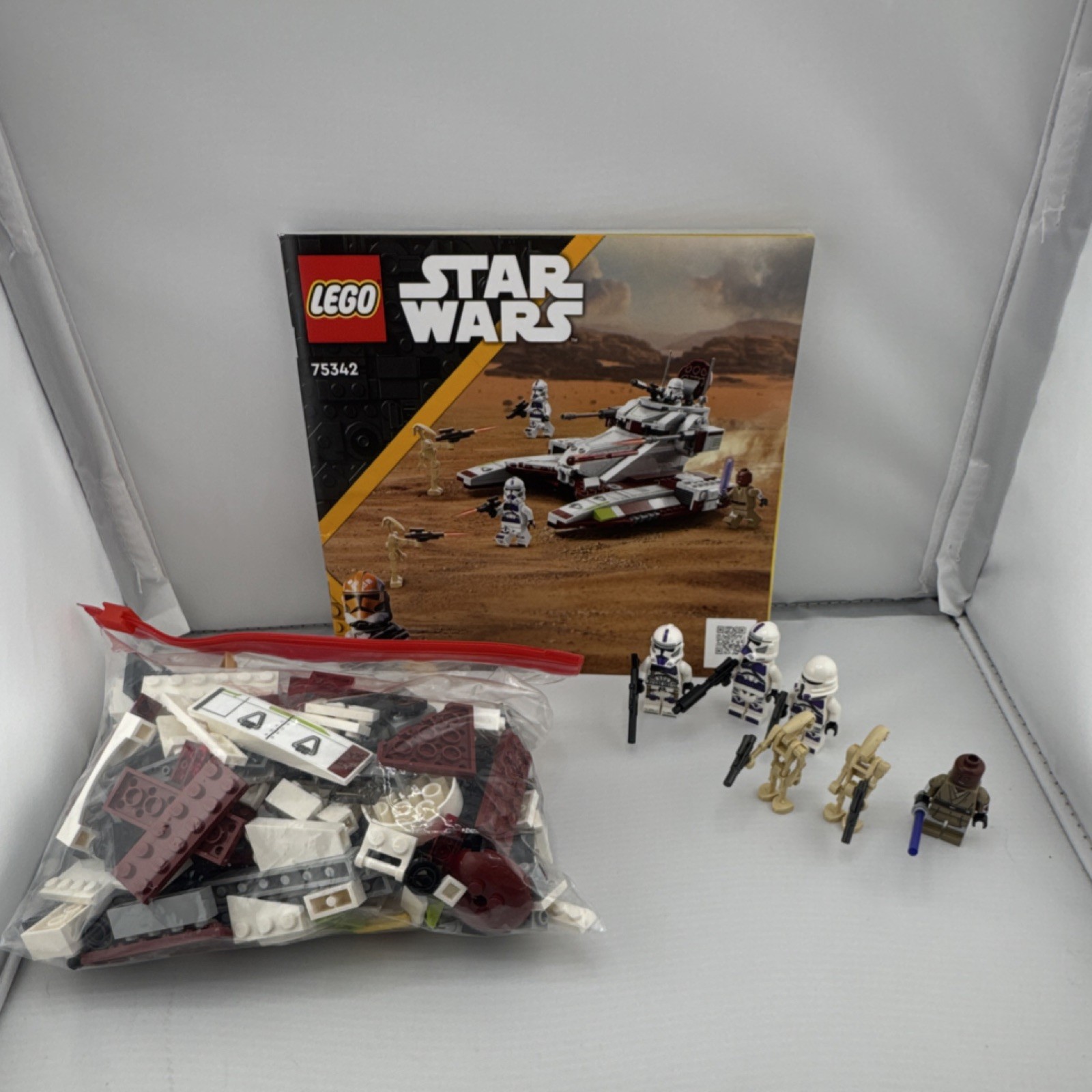 LEGO Star Wars Republic Fighter Tank | 75342 99.99% Complete. NO BOX