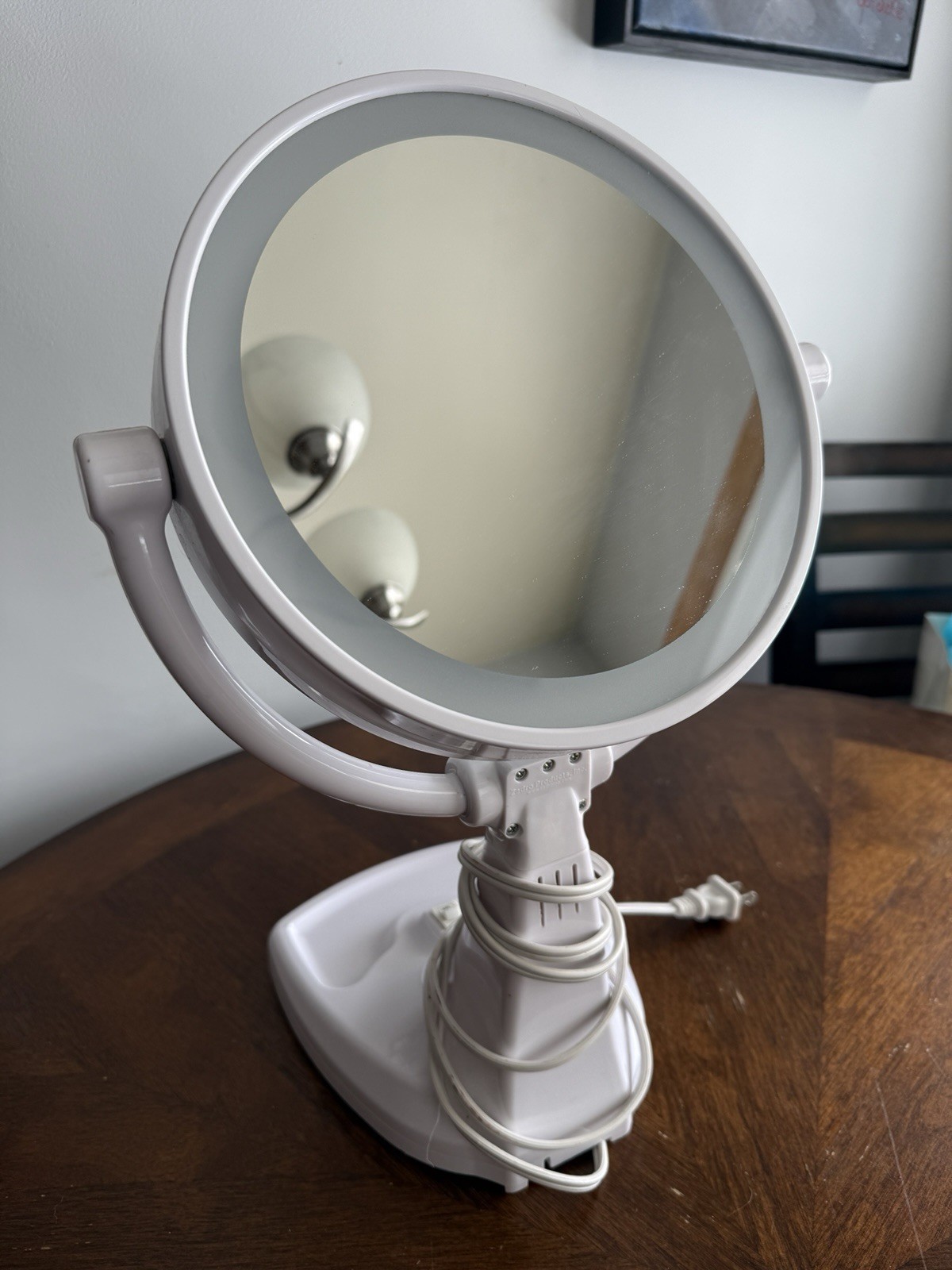 Zadro Fluorescent Lighted Makeup Mirror 10X/1X Magnification & Tray 17.5” x 11”