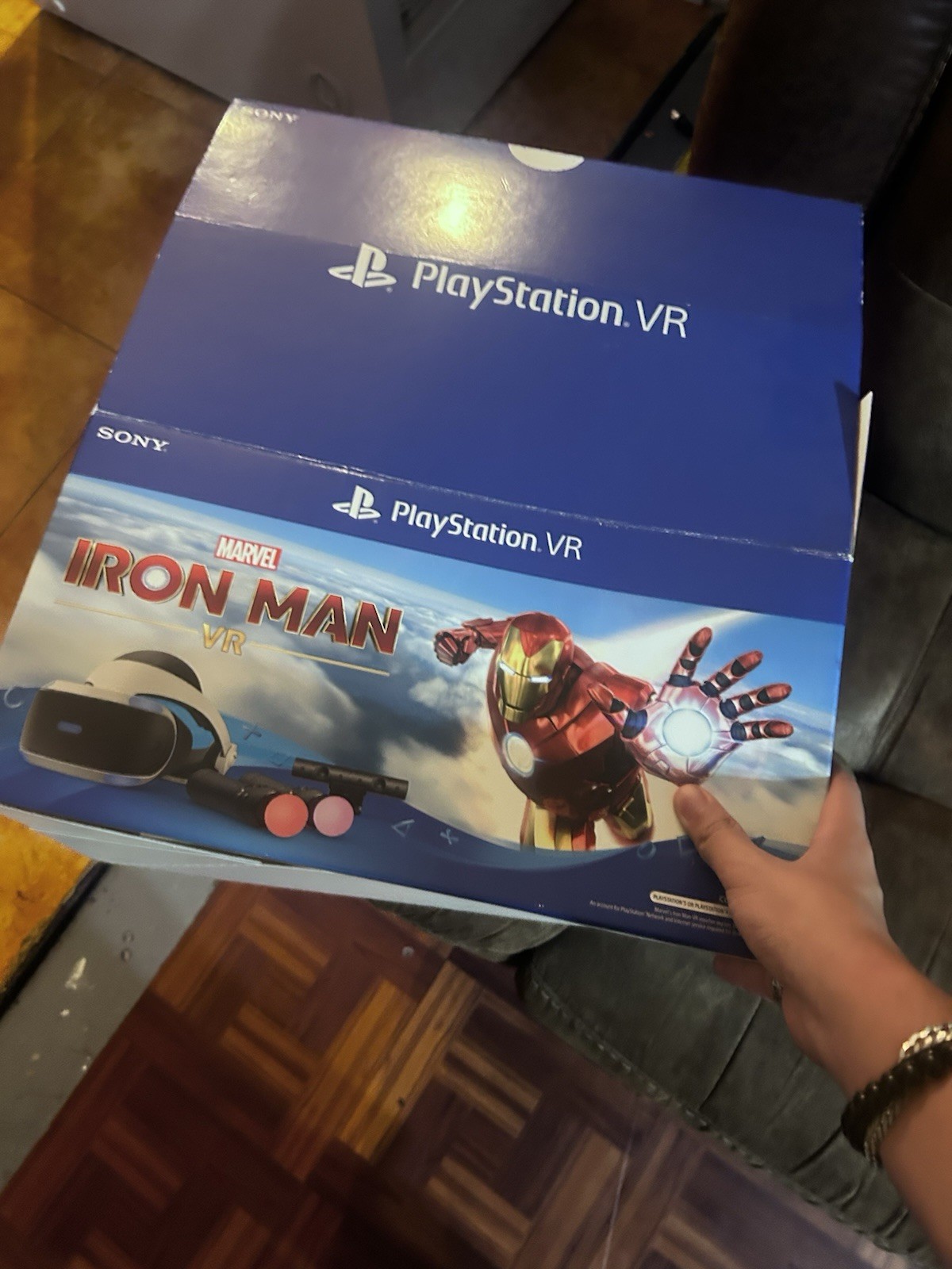Sony PlayStation VR Iron Man VR Bundle 120Hz 100° HDMI USB Built-In Headphones