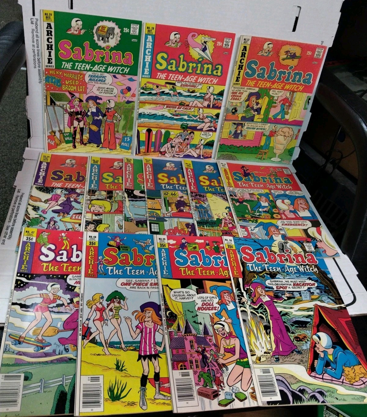 Sabrina the teenage witch Lot of 13 Comics Archie Series