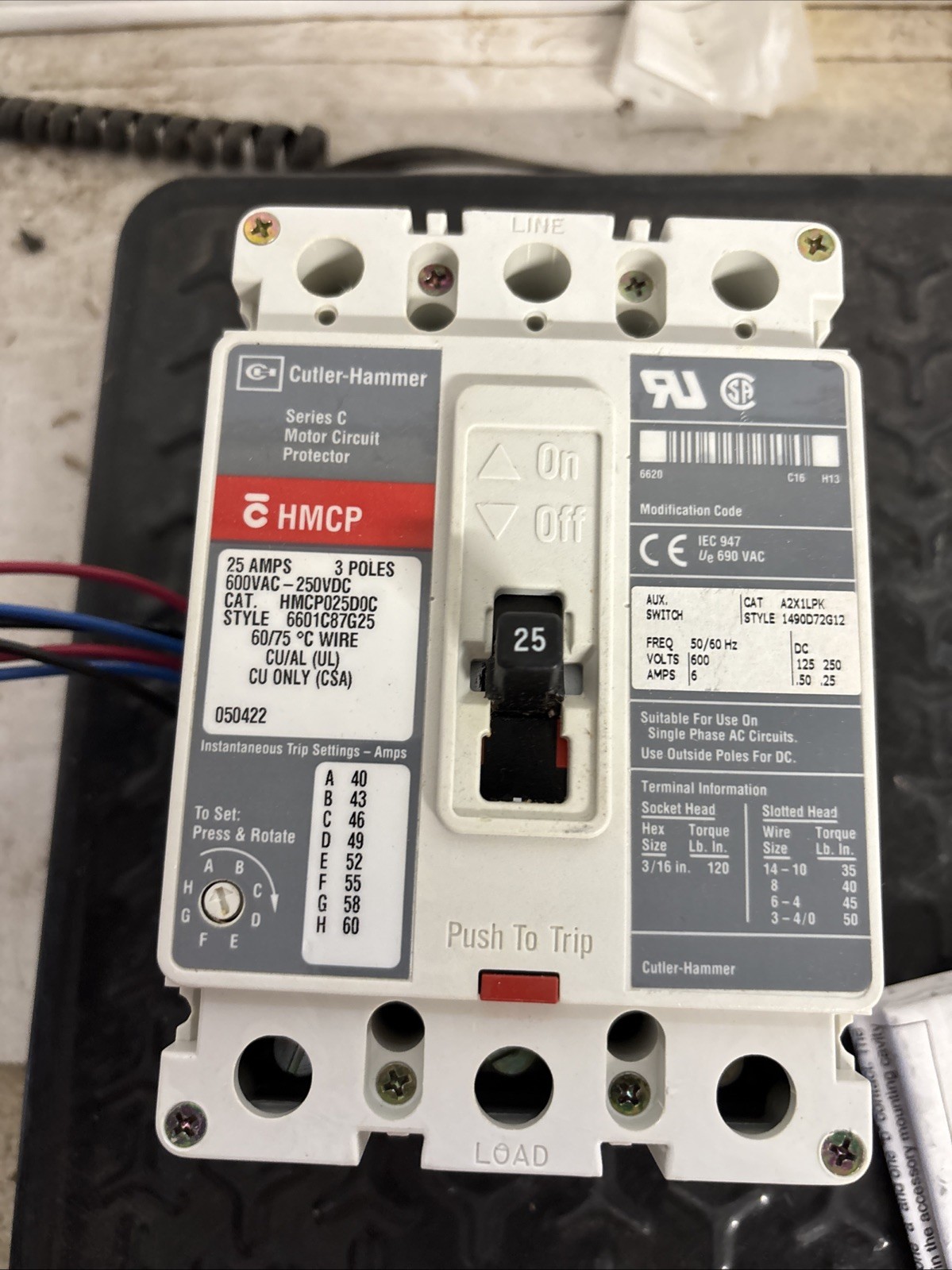 EATON CUTLER-HAMMER HMCP025D0C HMCP 25 amp three pole 600 VAC by 250 VDC