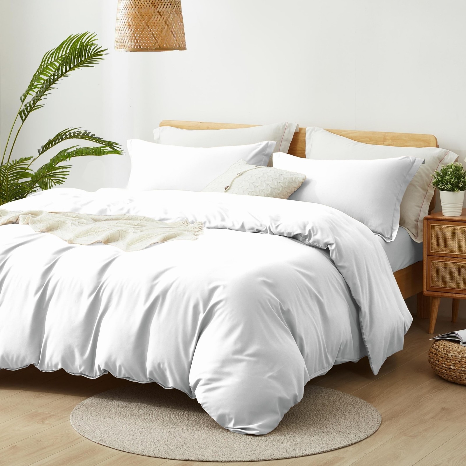 Queen Size Duvet Cover - 3 Piece Bedding Set (1 Duvet Cover & 2 Pillow Shams)...