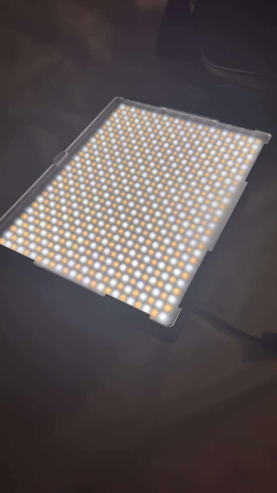 Aputure 672c LED light