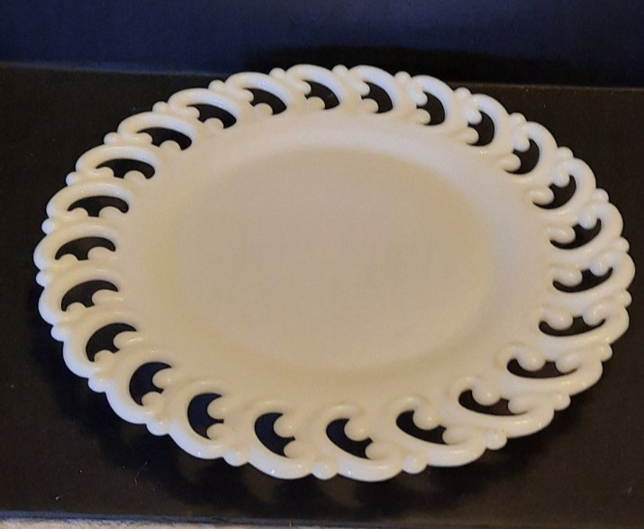 Vintage 1950s Fenton White Milk Glass Reverse C Lace Edge 9" Plate Old Virginia