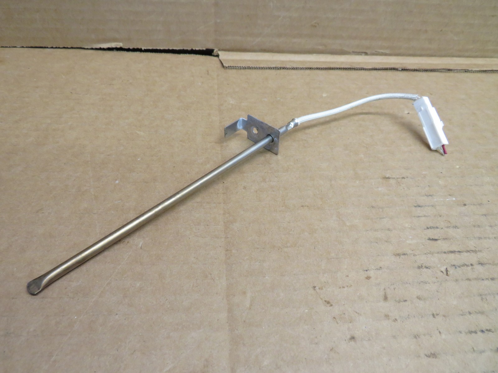 GE Range Temp. Sensor Part # WB17X47506