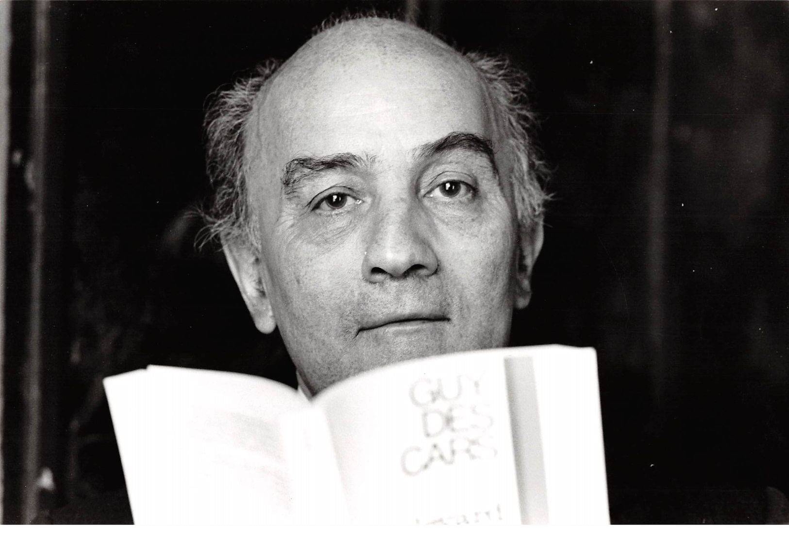 Press Photo. AM21259. Approximately 24X18 CM. 1980. Paris. Guy Descars