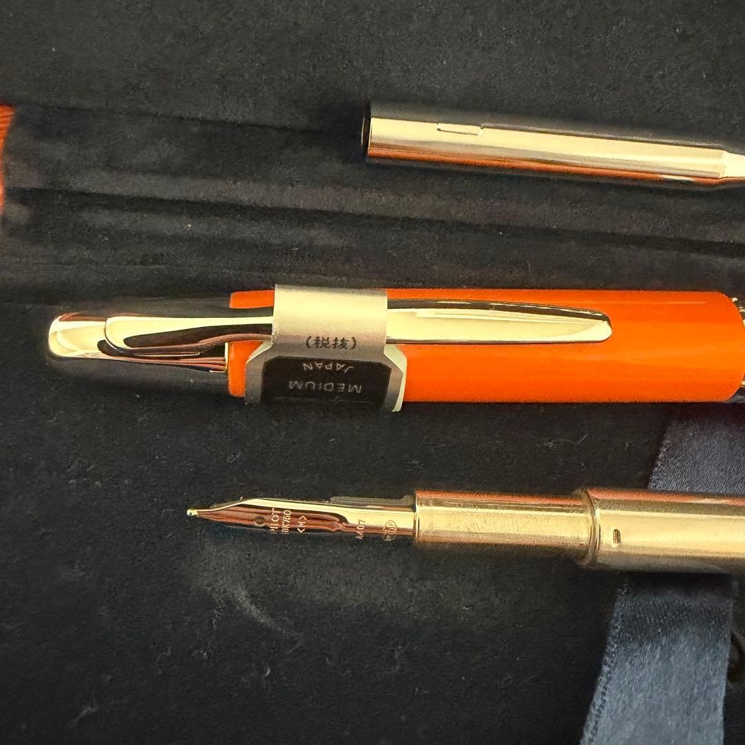 PILOT Fountain Pen Capless 2007 Limited Edition Orange Nib size: M Brand new