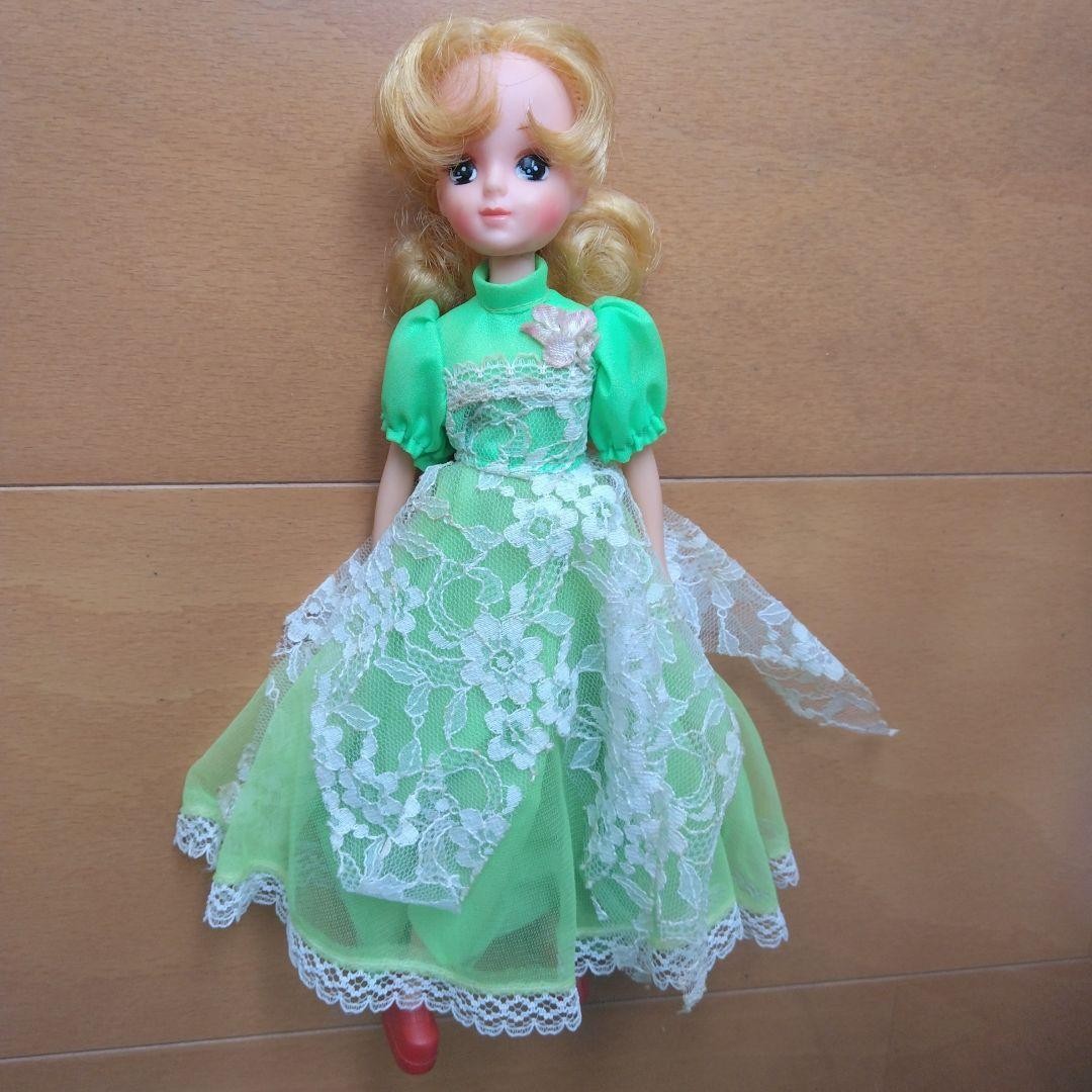 Licca-chan Showa Retro Pat-chan doll in a green lace dress #QYJXXN