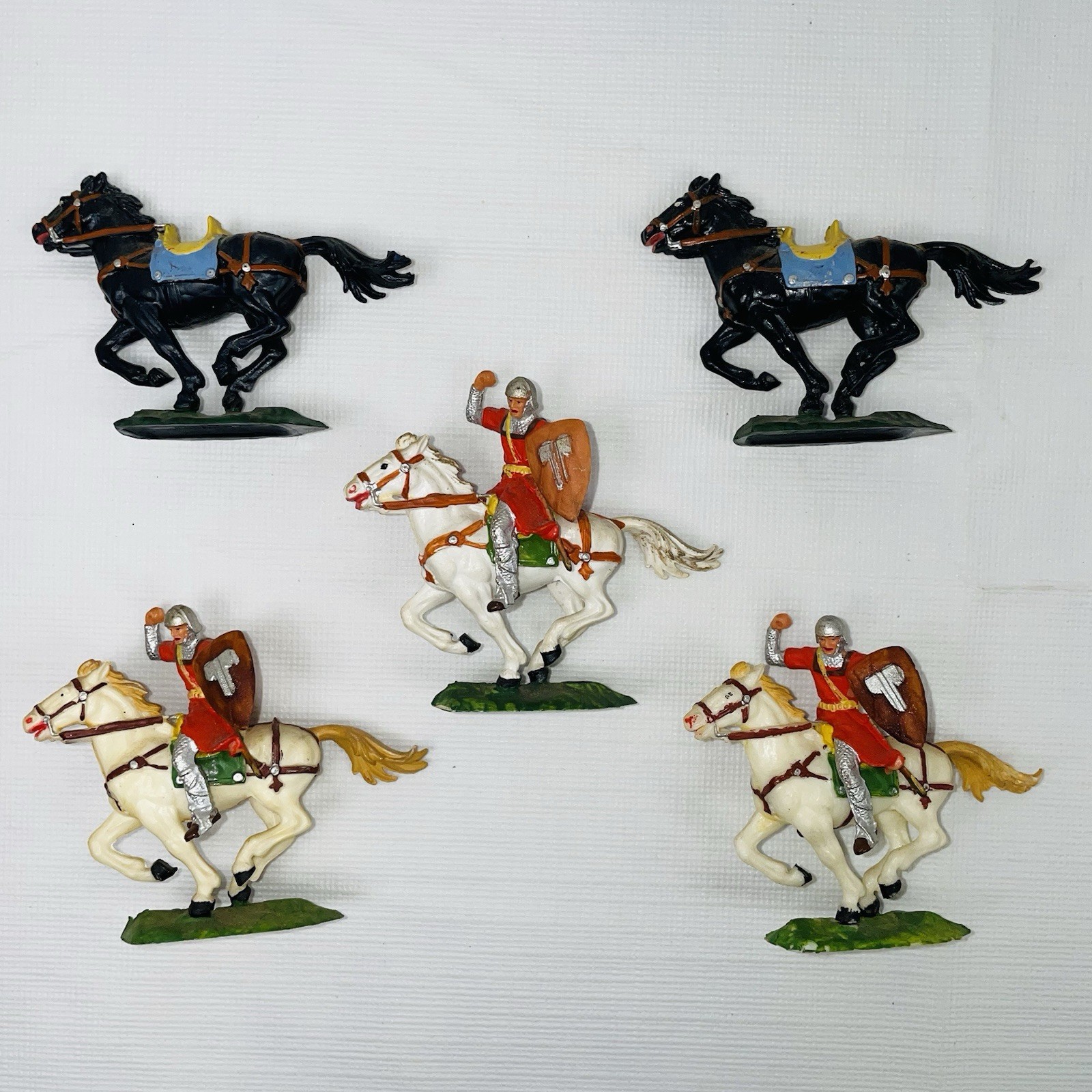 Elastolin West Germany 40mm Figures - 3 Mounted Norman Soldiers & 2 Black Horses