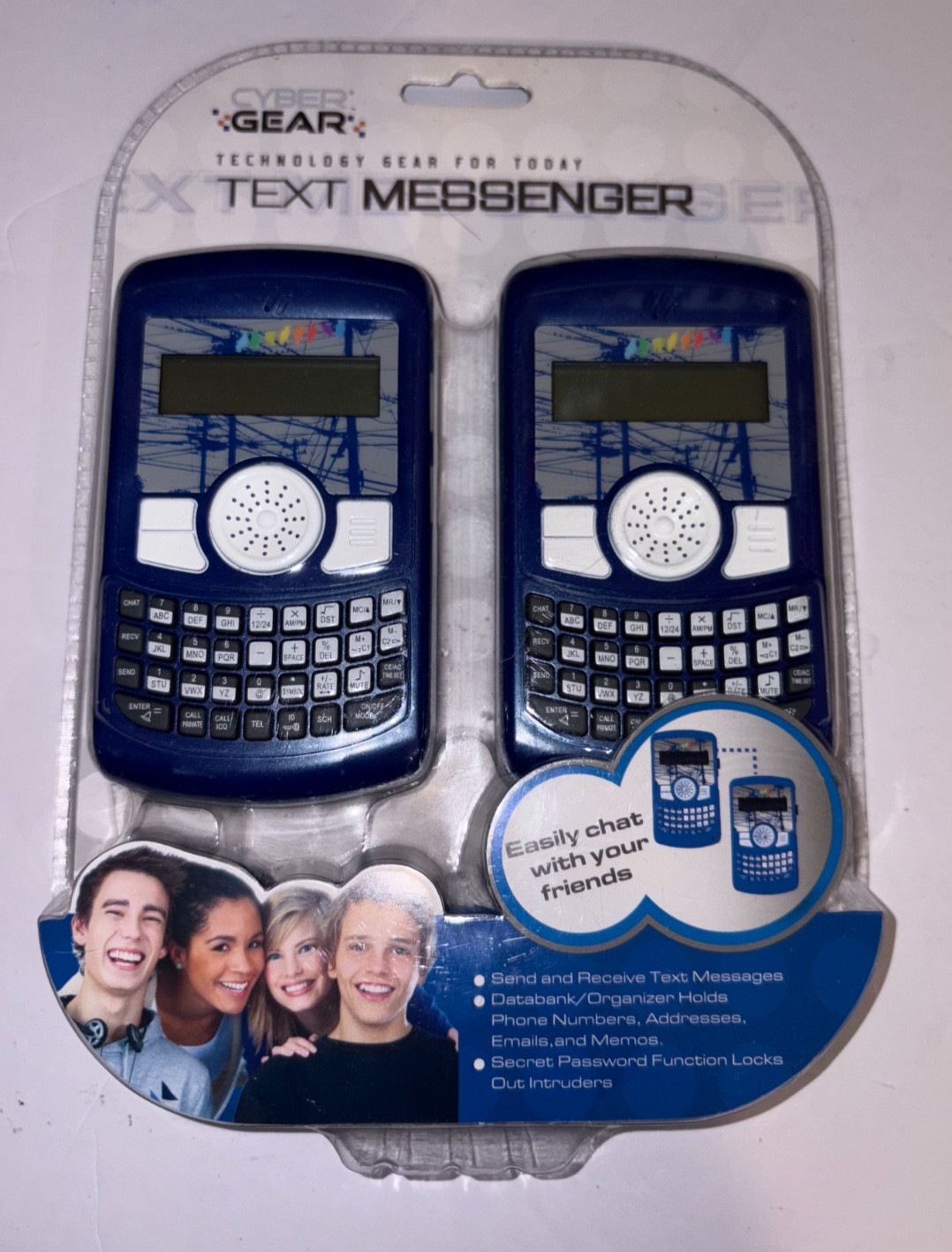 Cyber Gear Text Messenger Instant Message Friends Handheld Electronic 2011 - NEW