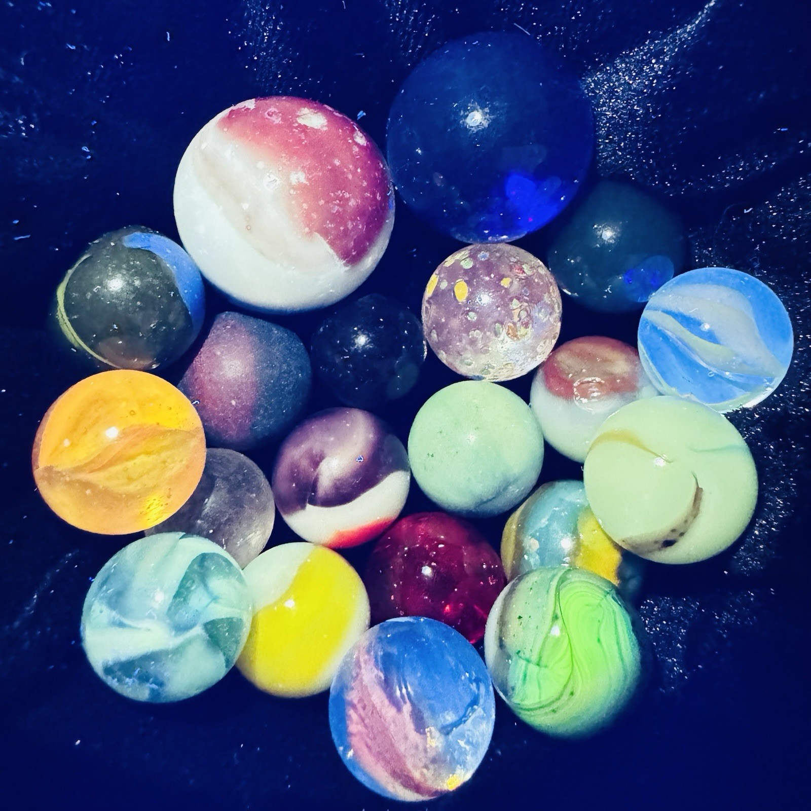 Vintage Marble Lot Of MARBLES UV Reactive Cadmium Uranium Lot #119