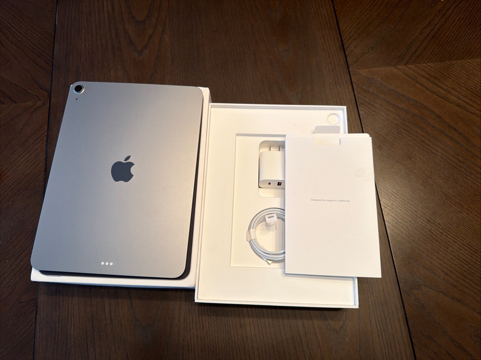 2025 Apple iPad Air 11-inch M3 Chip 256GB Wi-Fi Space Gray MCA14LL/A