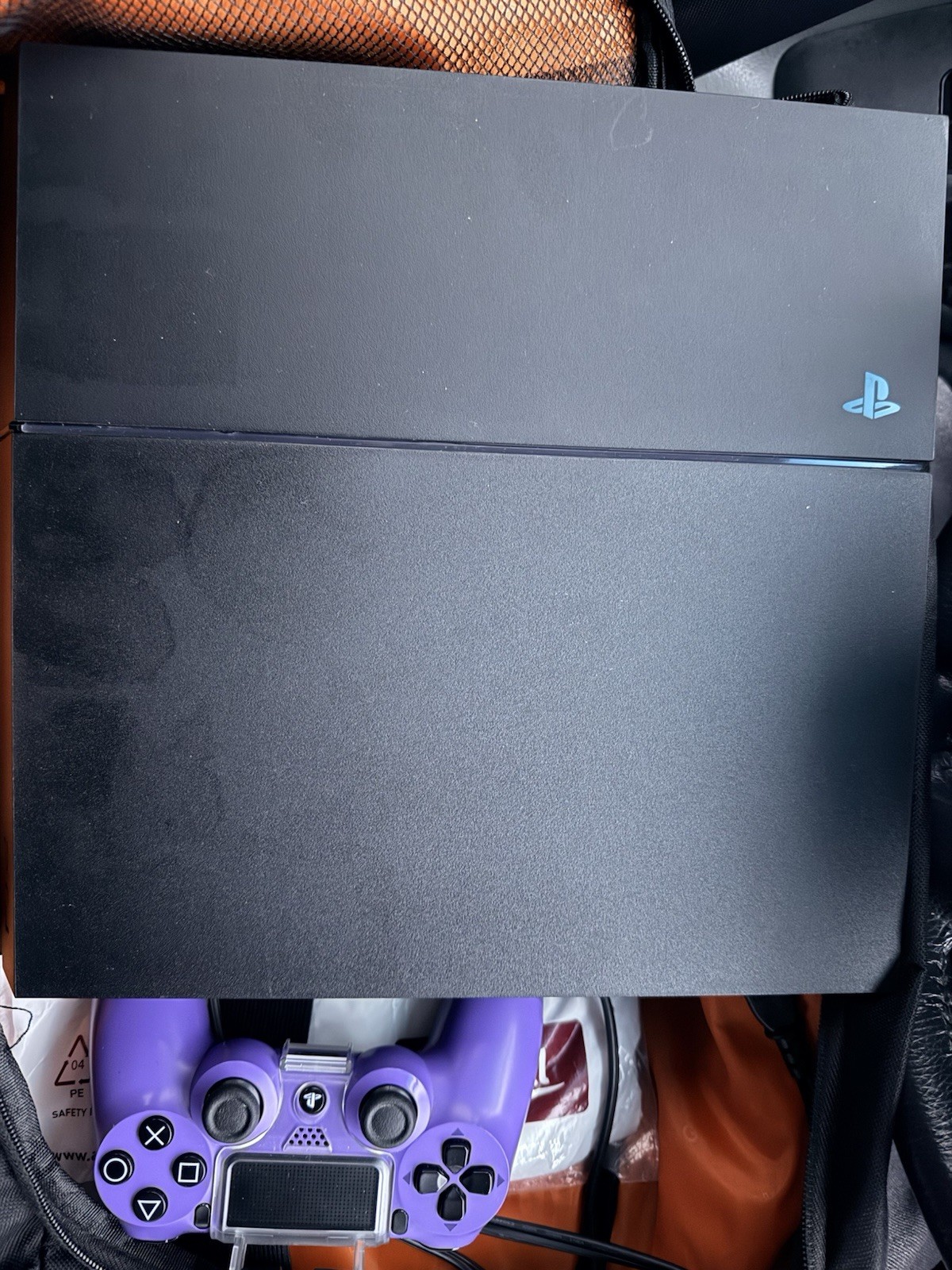 Sony PlayStation 4 Console Wireless Controller & 6 PS4 Games Assassin's Creed