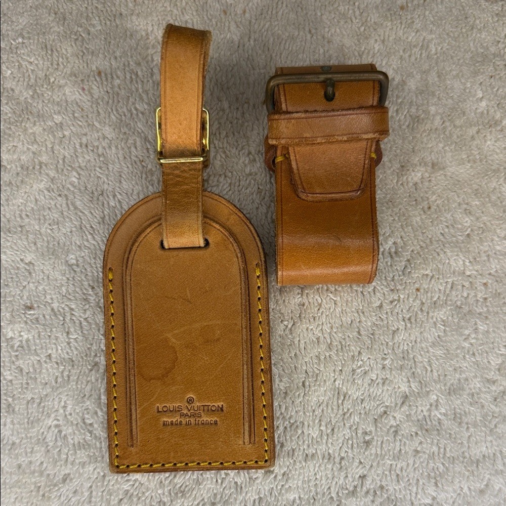Vintage Louis Vuitton Luggage Tag and Poignier in Vachetta Leather (15D)