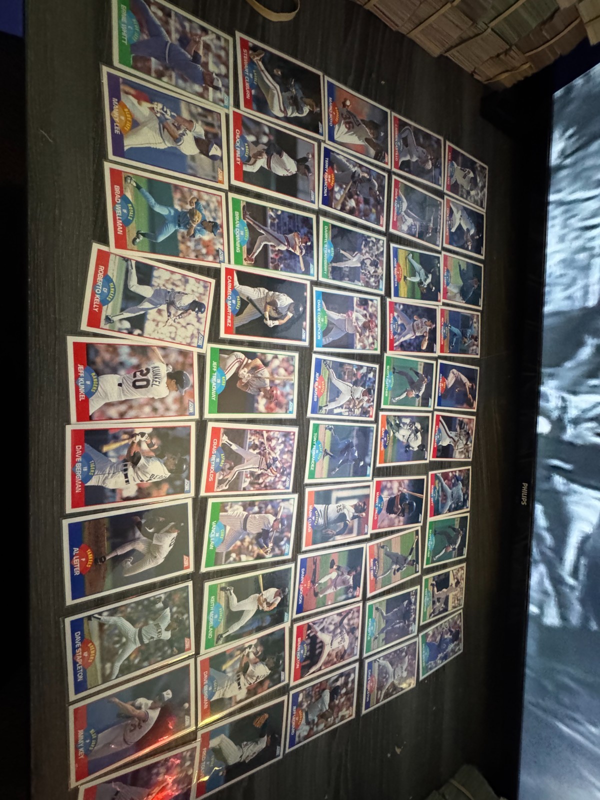 Lot of Vintage Baseball Cards(061)