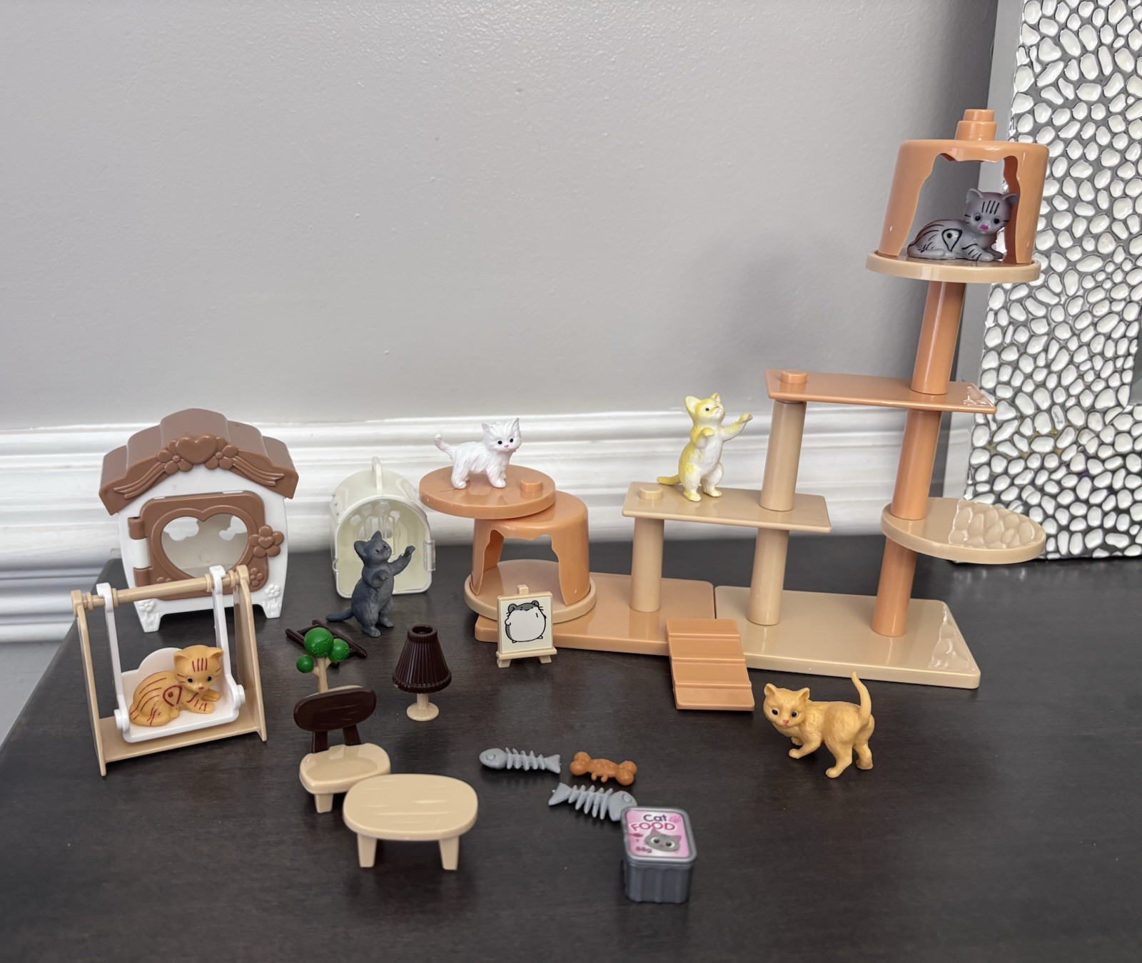 TQQFUN Cat Figurine Playset - Realistic Pet Care Center Role Play