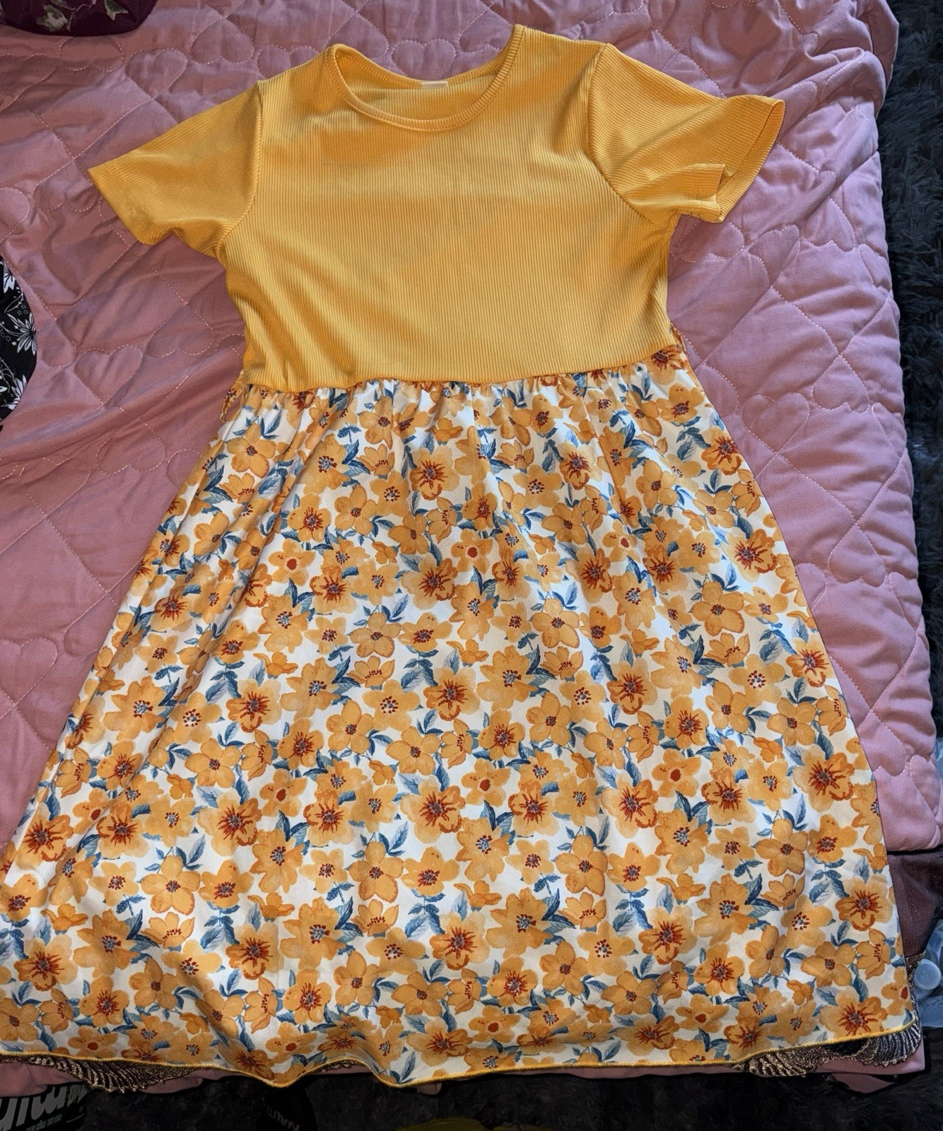 Girls Yellow Floral Knit Short Sleeve A-Line Dress Size 140