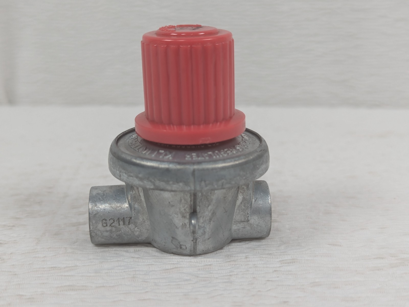 MEC - 1-20 PSI - Propane LP Gas Regulator - 1/4” FNPT