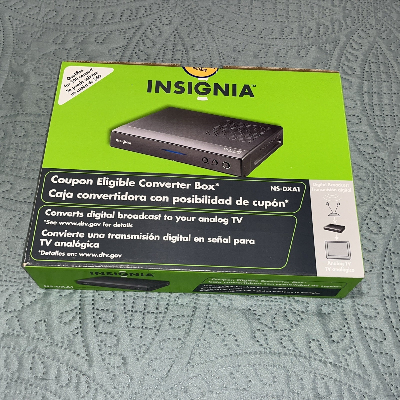 NEW Insignia NS-DXA1 Digital To Analog TV Tuner Converter Box
