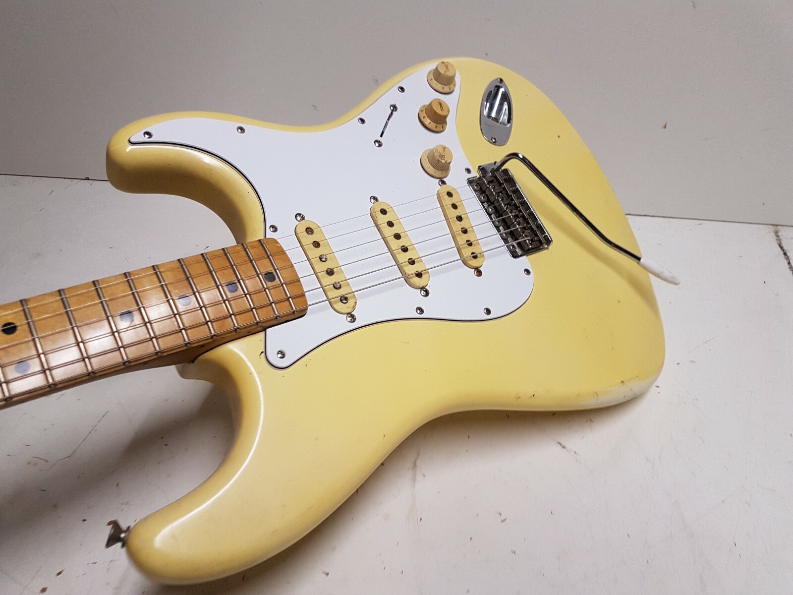 1969 FENDER STRATOCASTER MAPLE CAP NECK USA
