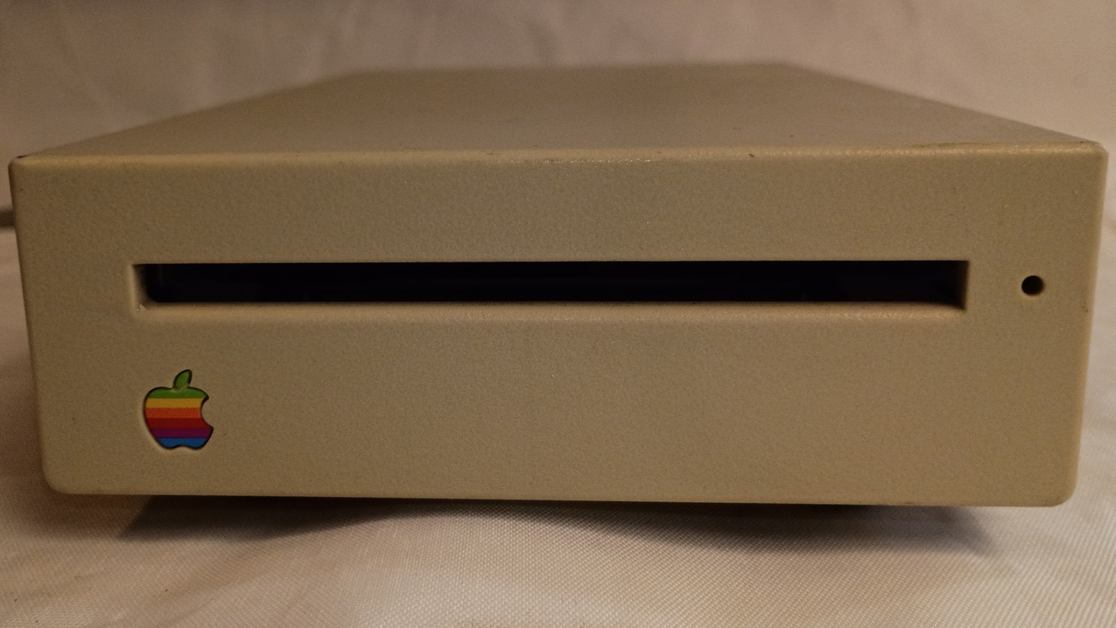 VINTAGE APPLE MO-131 5.25 EXERNAL FLOPPY DISK DRIVE UNTESTED