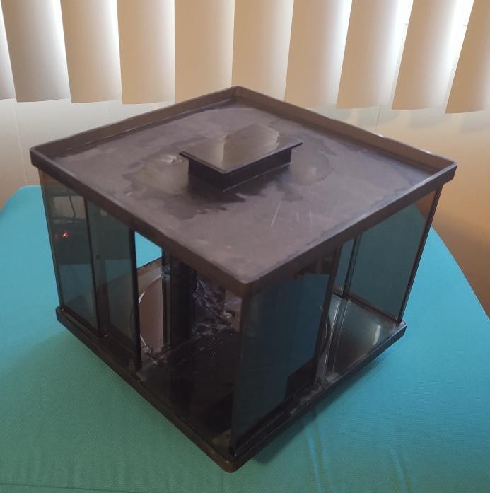 Vintage 8-Track Tape Carousel Storage Holder Rack Spins Holds 24 Tapes