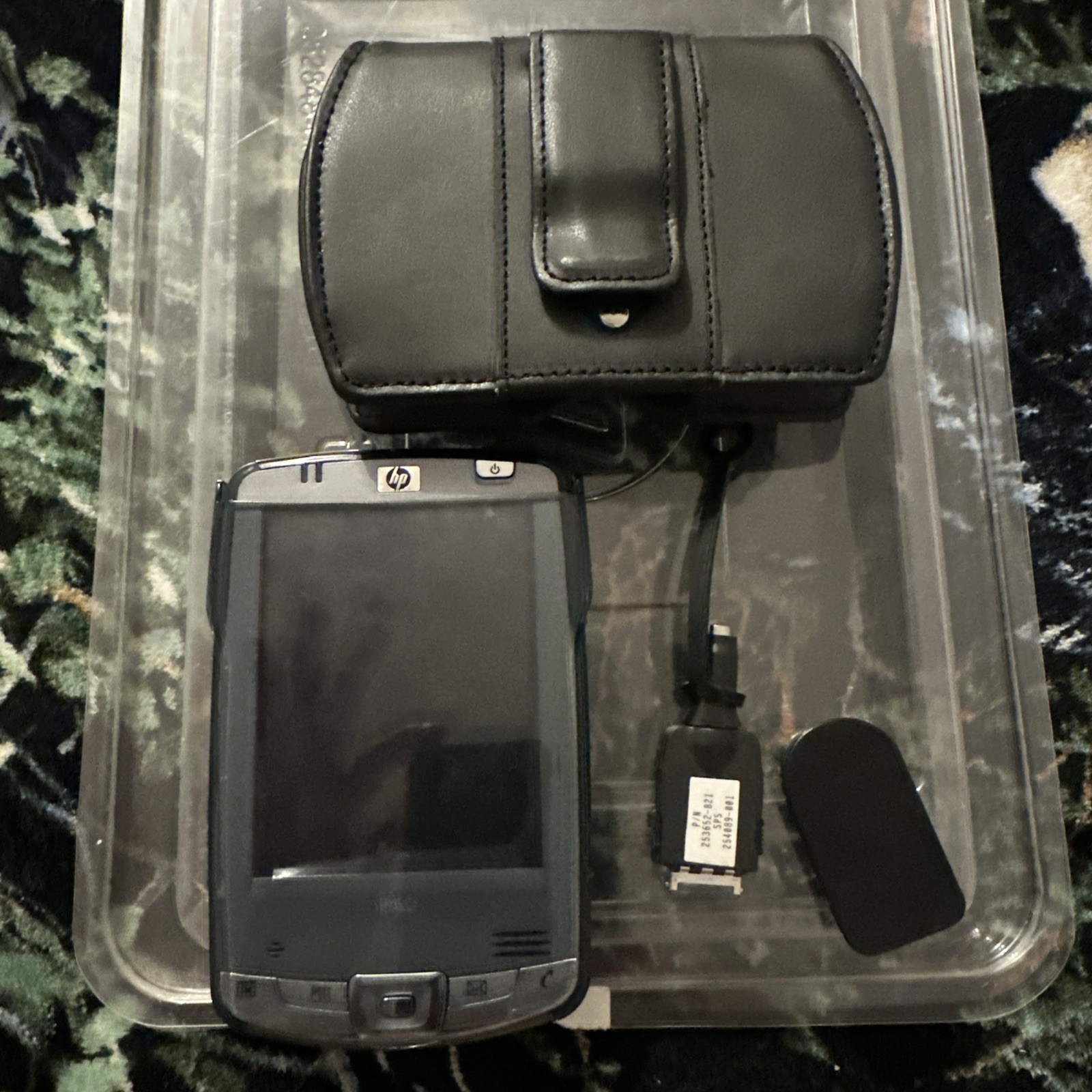 HP iPAQ X11-21204 With Leather Case And Connector