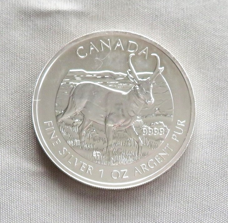 2013 Antelope - Canadian Silver 'Five Dollar' Coin - 1oz of .999 Fine