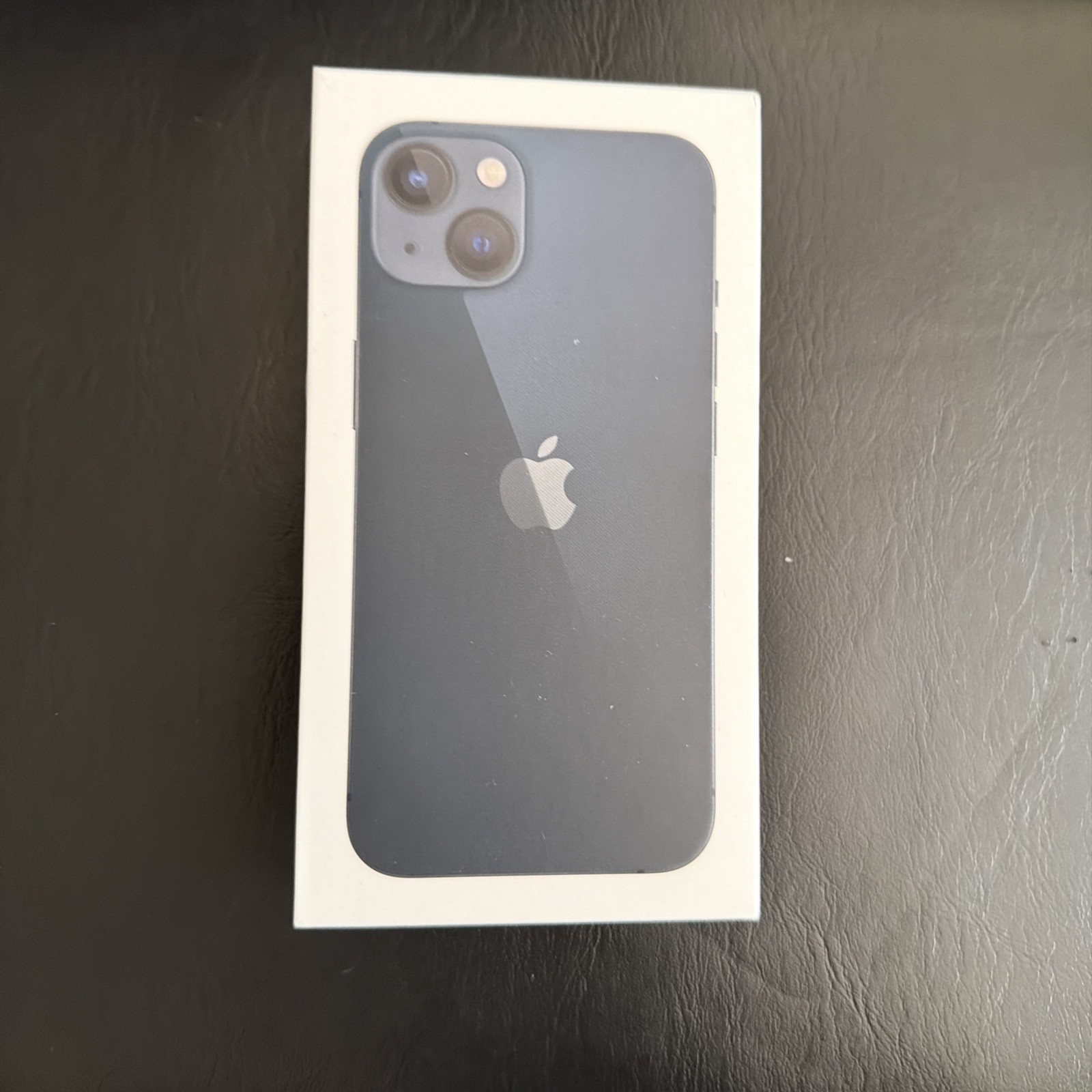 Apple iPhone 13,  128 GB - Midnight BRAND NEW (Unlocked)