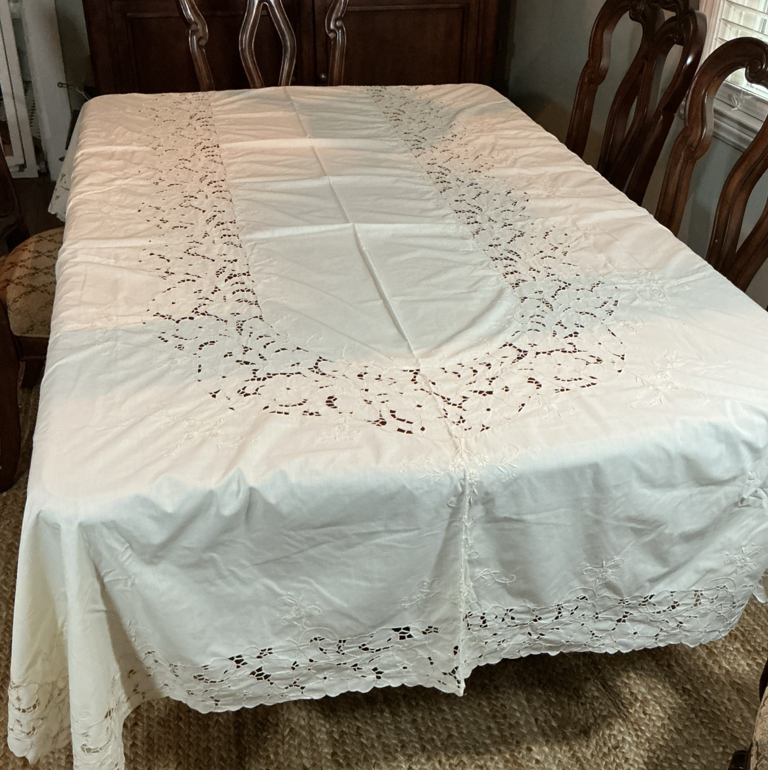 Vintage Cutwork Embroidered Tablecloth XL 164 X 66 in Creamy Ivory  Ecru EUC