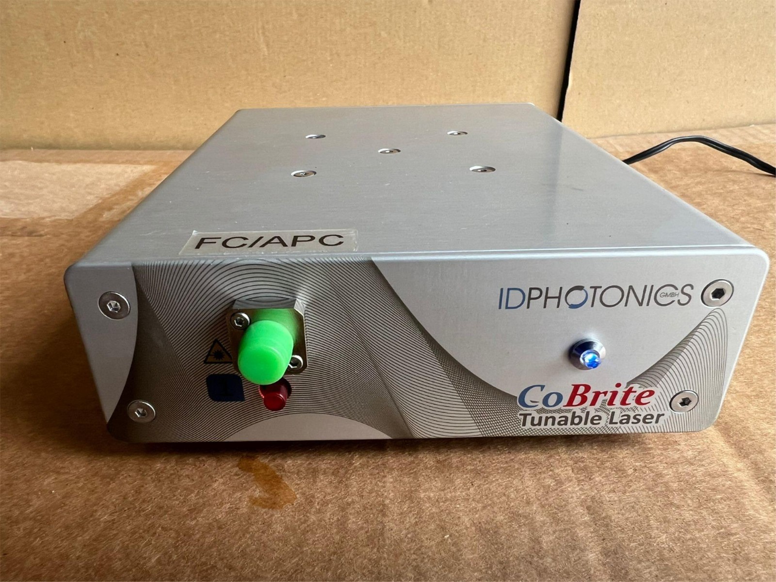 Cobrite tunable laser CBDX2-SC-NN-FA With DC power supply ID photonics