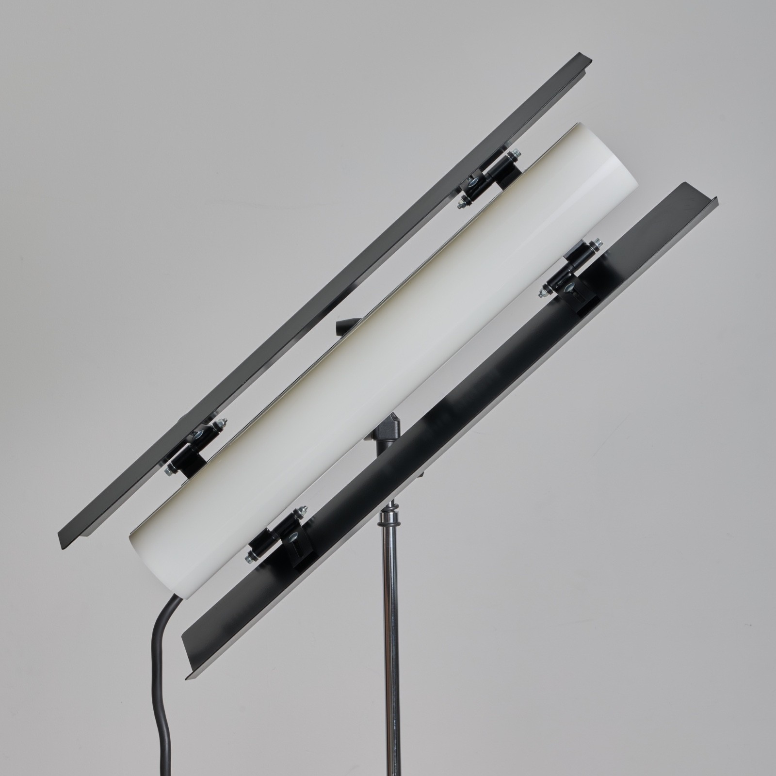 Profoto Striplight S - strobe light with barn doors and bag