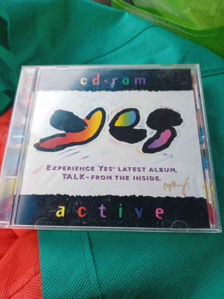 YES - ACTIVE CD-ROM - (Talk - from the Inside) (PC Music Software)