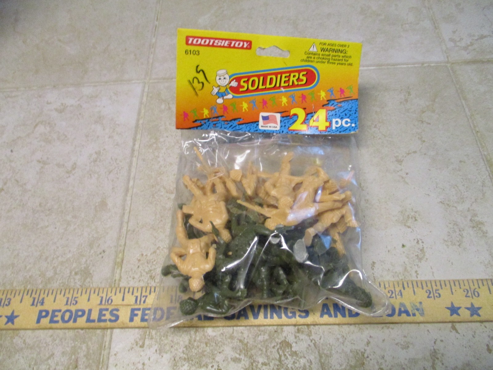 TootsieToy 6103 Plastic Toy Soldiers 1995 24 Piece USA Made NOS VTG Bag Army Men
