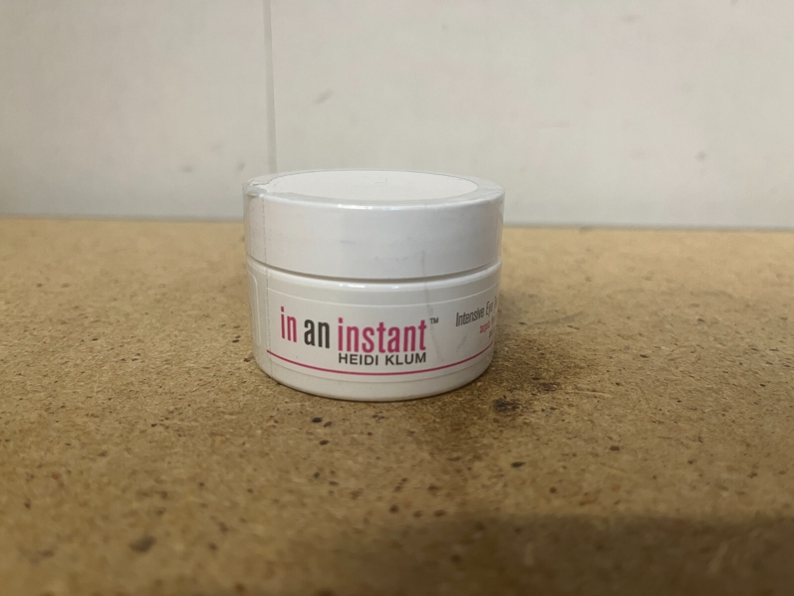 IN AN INSTANT Heidi Klum INTENSIVE EYE TREATMENT 0.5 fl oz C22