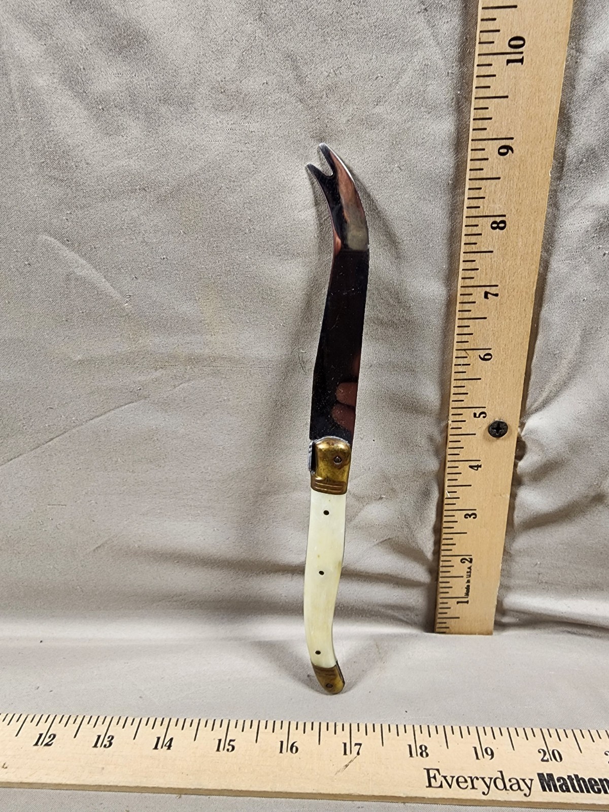 Antique Laguiole Bee Accent Bone Handle Knife Great Shape No Cracks
