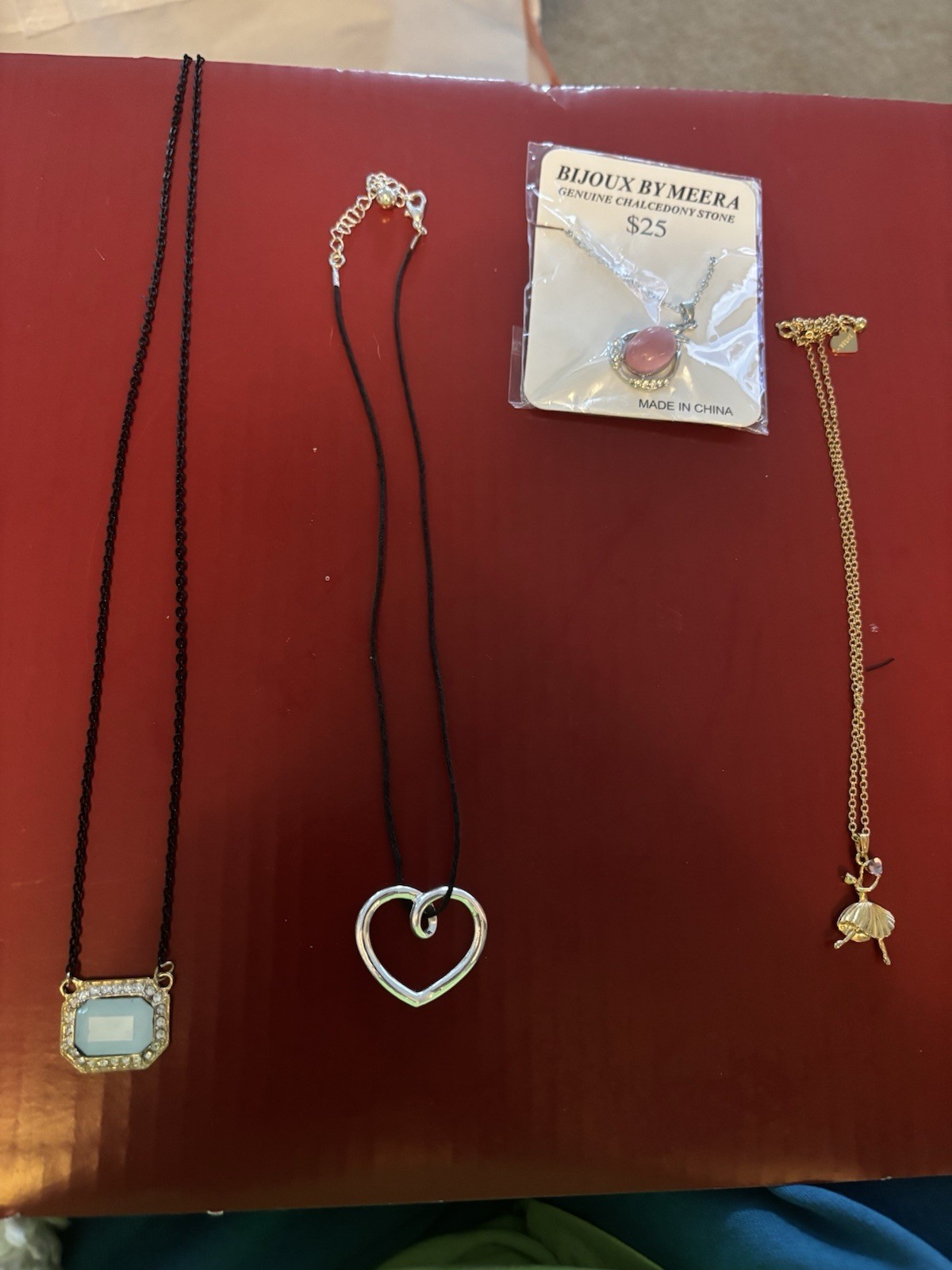 Random Necklaces Lot