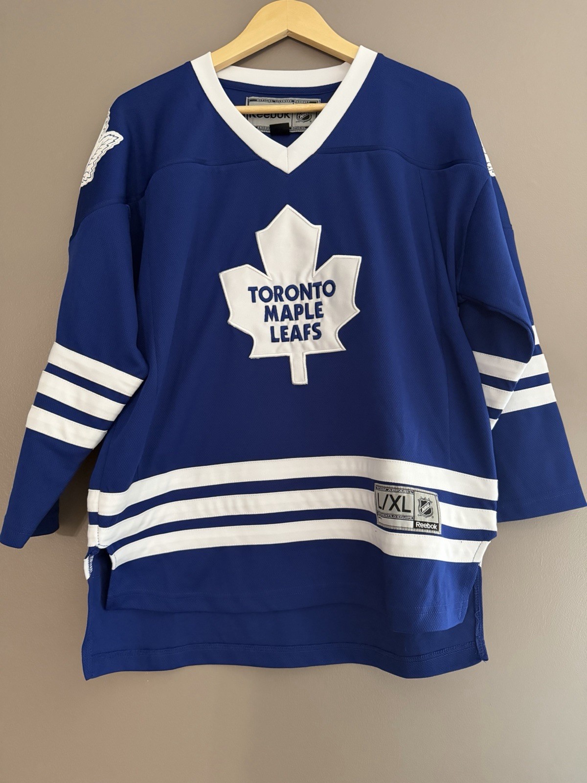 Reebok Toronto Maple Leafs NHL Blue Youth L/XL