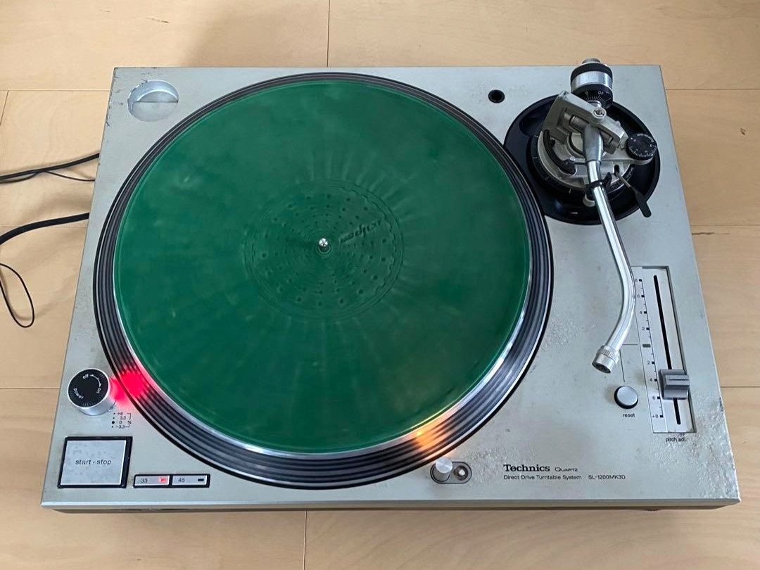 Technics SL-1200MK3D Direct Drive DJ Turntable Silver Working