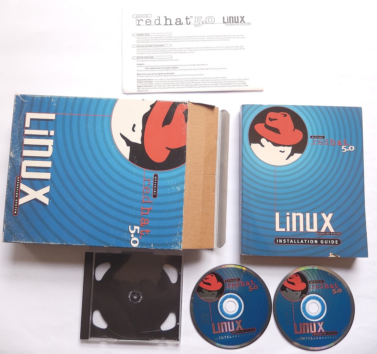 RED HAT LINUX 5.0 ORIGINAL BOX SET USER MANUAL + 2 CDs VINTAGE 1997