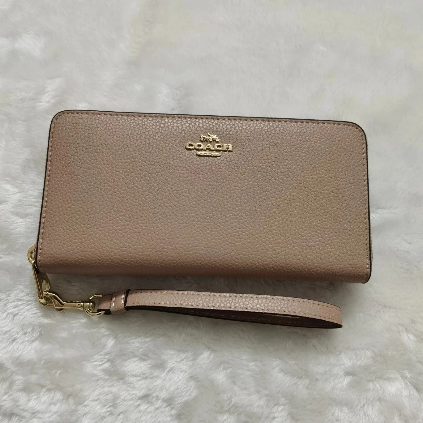 New Coach C4451 Long Zip Around Wallet Light Brown Leather Outlet from Japan