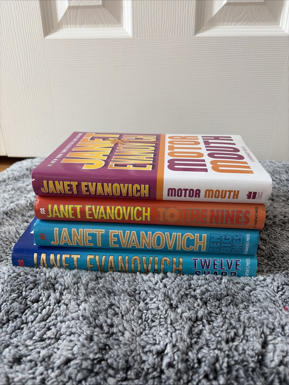 Set of 4 Janet Evanovich Hardcovers - 3 Stephanie Plum & Bonus Alexandra Barnaby