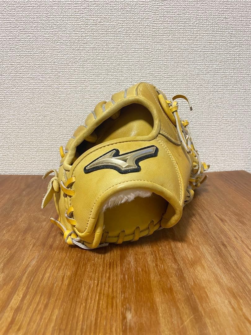 [Good Condition] Mizuno Global Elite Softball Outfielder Gloves with Bag, Ready