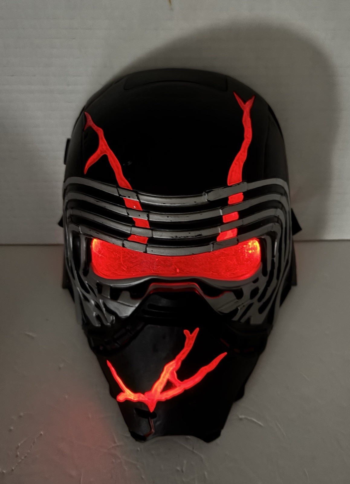 Star Wars Kylo Ren Hasbro 2019 Light Up Mask Cosplay Read Description