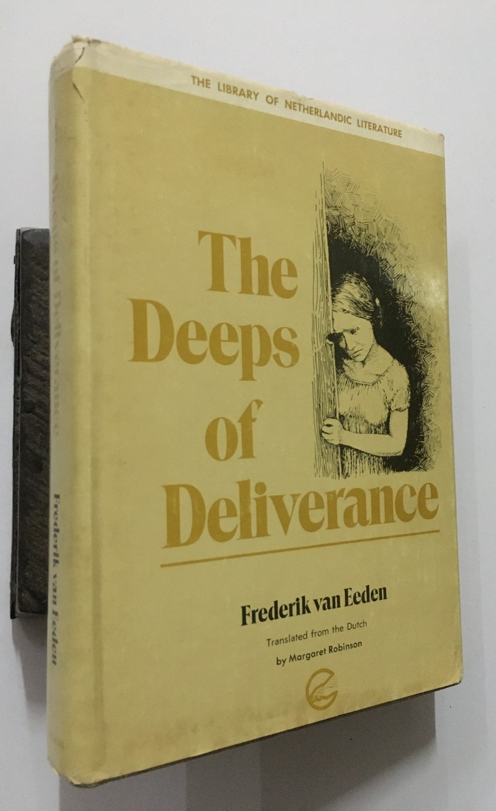 Van Eeden, Frederik: The Deeps Of Deliverance. Twayne. 1974. New York. 292p. hb