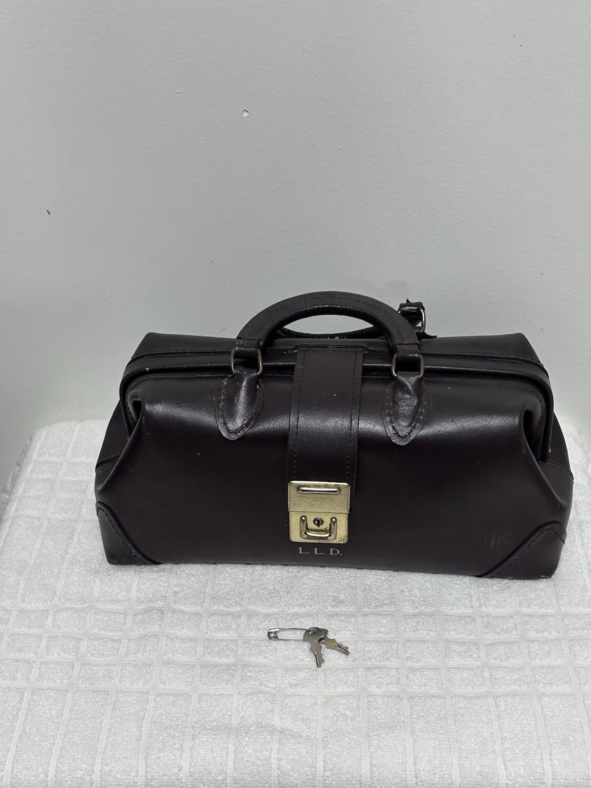 Vintage Professional Case Leather Doctor Bag with Keys