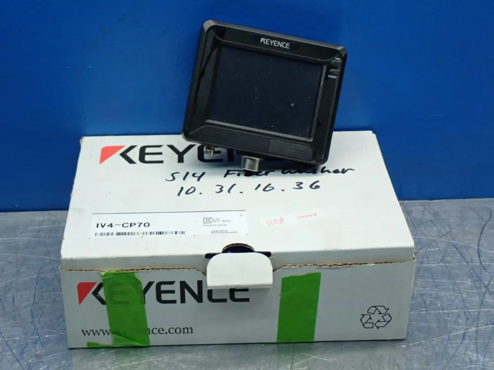 KEYENCE IV-SERIES INTELLIGENT MONITOR IV-M30
