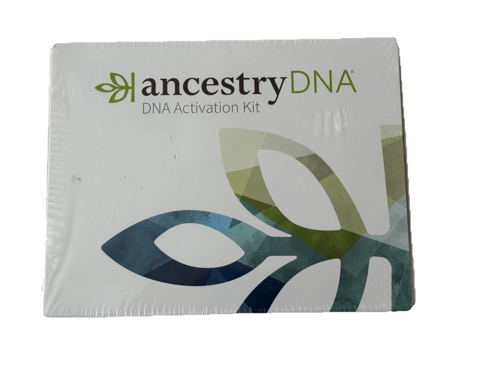 AncestryDNA + Traits Genetic Test Kit Personalized Genetic Traits (SEALED)