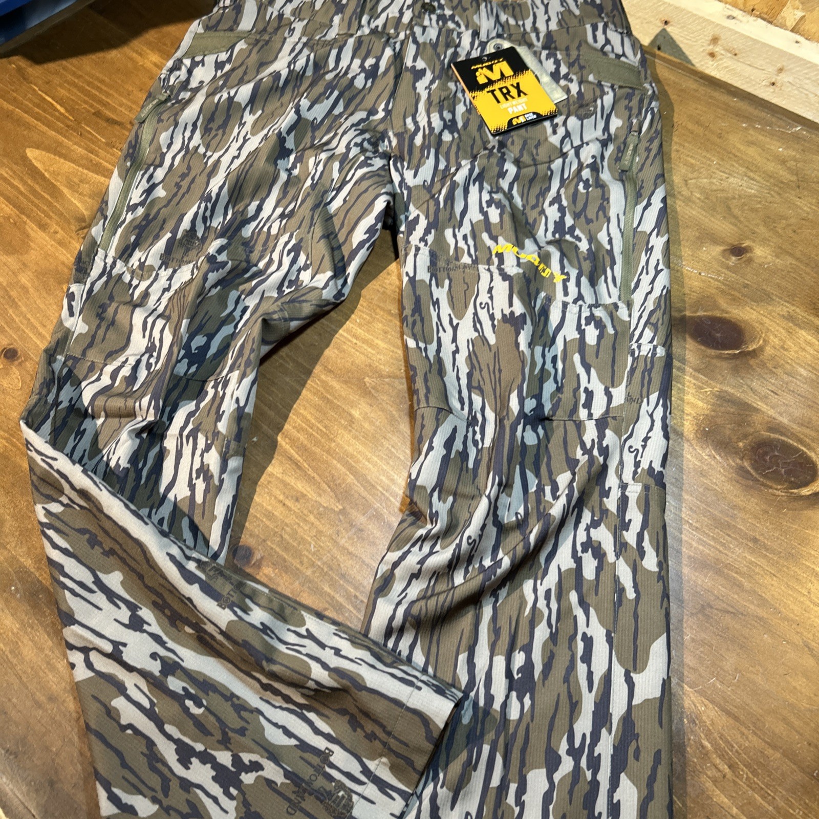 Muddy Outdoors Men's TRX Lightweight Pants Mossy Oak Bottomland L